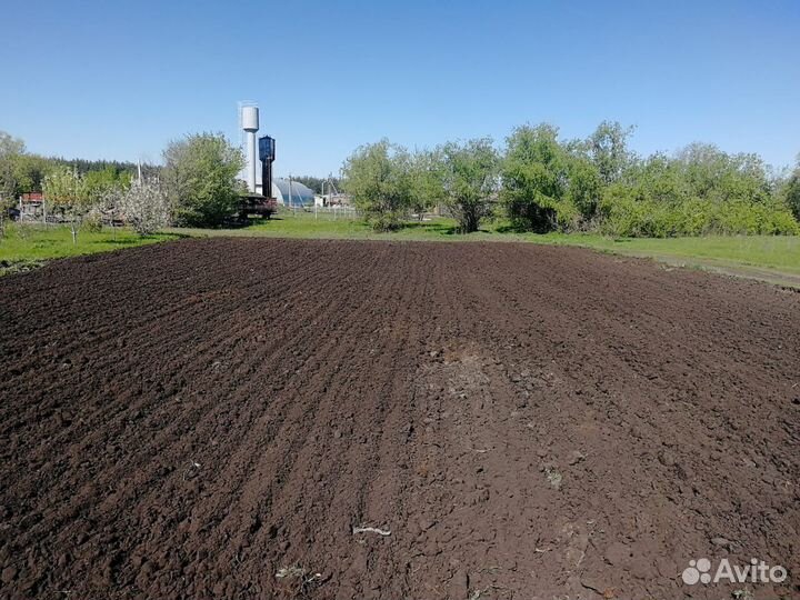 Вспашка земли плугом и фрезой,вывоз мусора,грунта