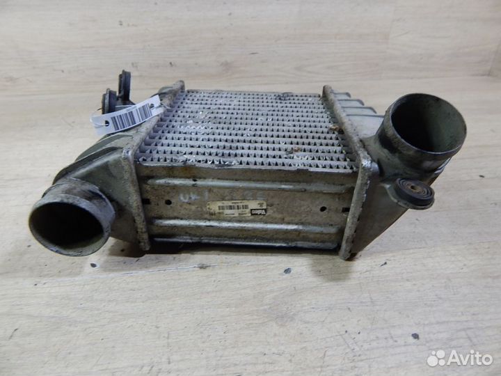 Интеркулер VW Golf IV / Bora / Audi A3 8L