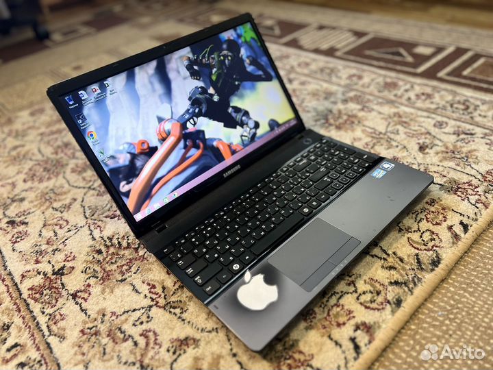 Игровой Ноутбук Samsung core i5/8гб/GT 620M