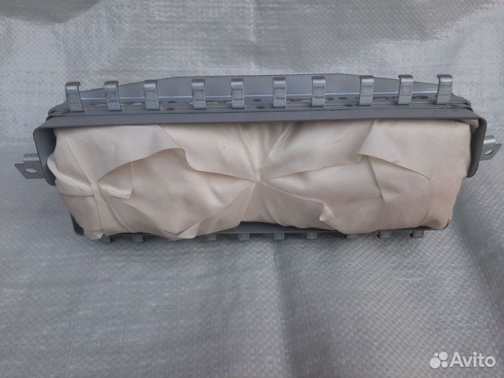 Подушка безопасности Infiniti G25 G35 G37 V36