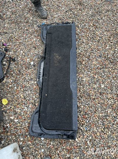 Range rover vogue l322 крышка багажника верхняя и