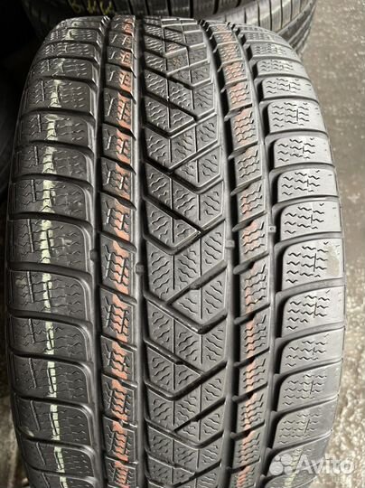Pirelli Winter Sottozero 3 255/40 R20 и 285/35 R20 V