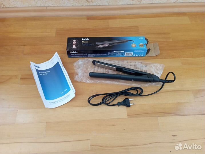 Выпрямитель для волос BBK BST 3001, новый