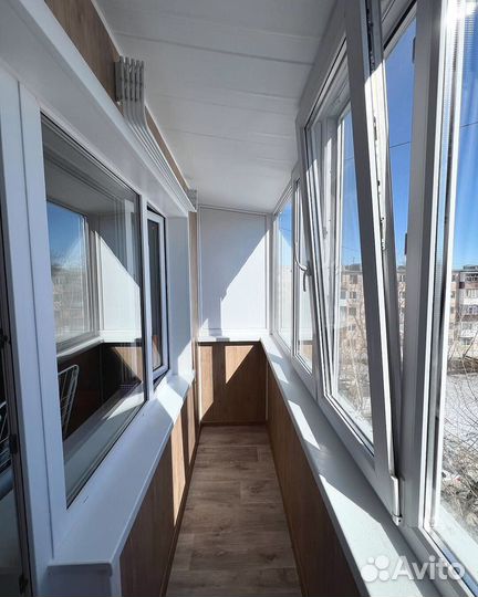 Отделка и остекление балконов под ключ