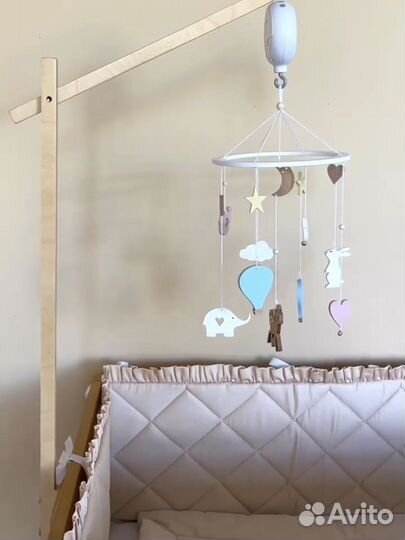 Мобиль детский деревянный