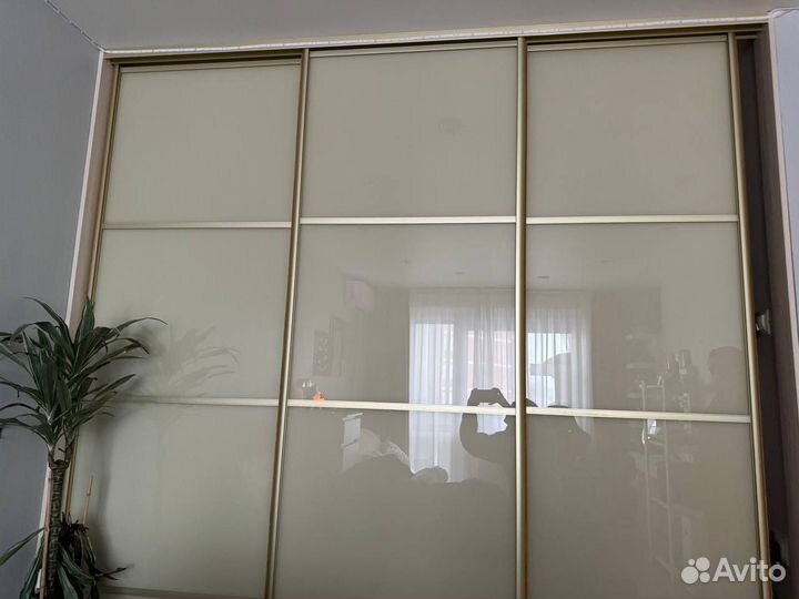 Двери купе для гардеробной б/у