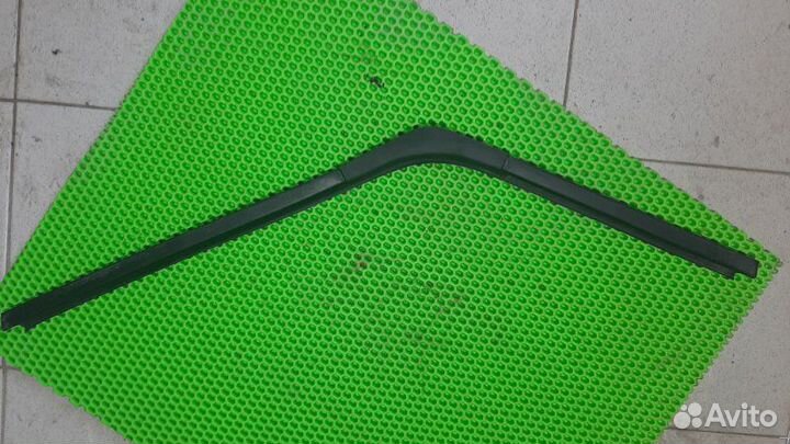 Внутренний уплотнитель стекла (бархотка ) Faw J6