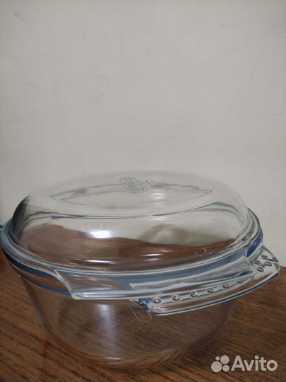 Кастрюля жаропрочная pirex (Франция) с крышкой