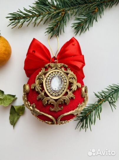 Елочные игрушки шары