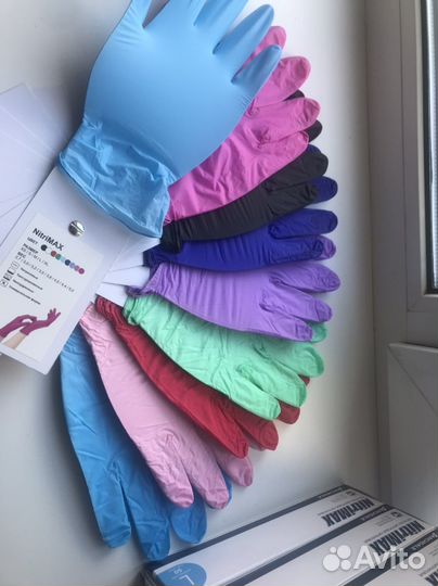 Перчатки одноразовые нитриловые