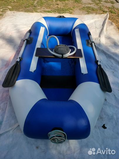 Лодка стелс