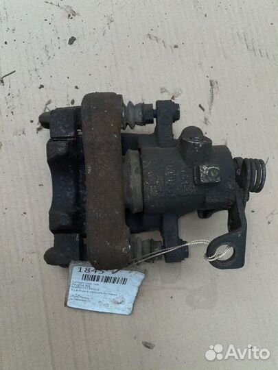 Суппорт задний правый Peugeot 308 хейчбек EP6 2011