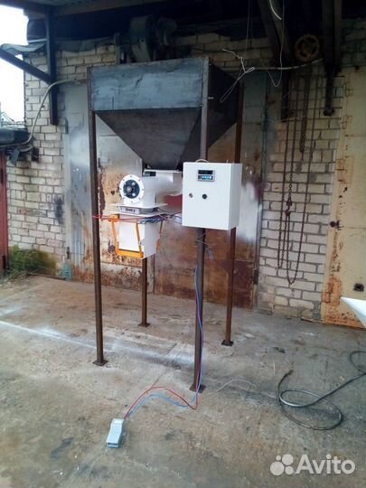 Дозатор весовой фасовщик затариватель шнековый