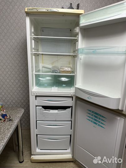 Холодильник бу stinol