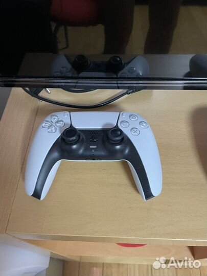 PlayStation 5 3я ревизия с дисководом(2 джостика)