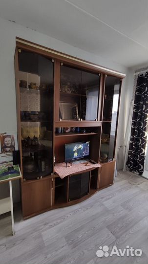 Стенка в гостиную