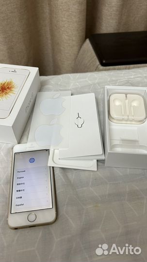iPhone SE, 32 ГБ