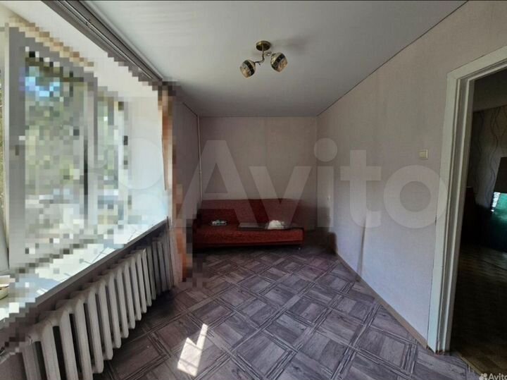 3-к. квартира, 50 м², 1/5 эт.