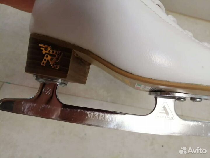 Фигурные коньки risport