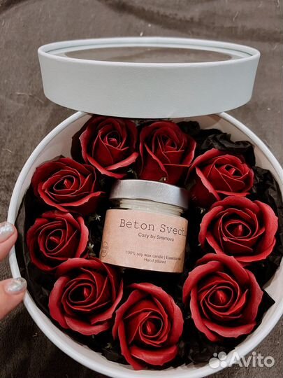 Набор со свечей и мыльными розами