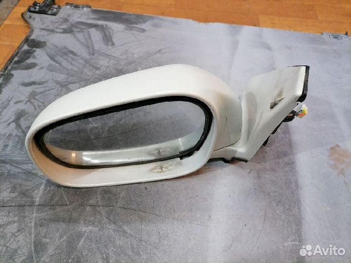 Зеркало заднего вида (боковое) левое Suzuki Escudo