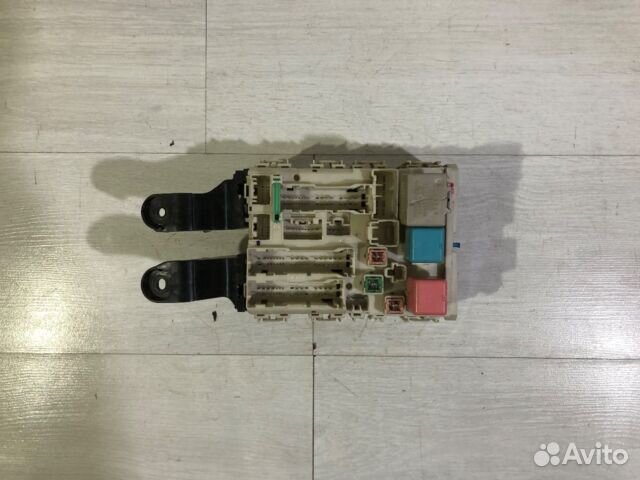 Блок предохранителей toyota corolla E150 1.6 мт се