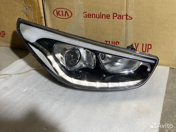 Фара правая галоген Hyundai IX35 рестайлинг LED