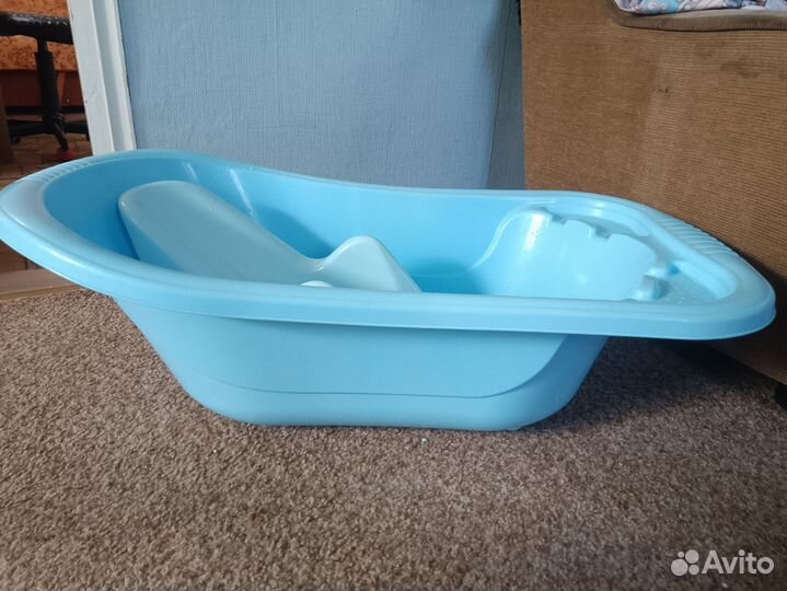 Ванночка для купания с горкой