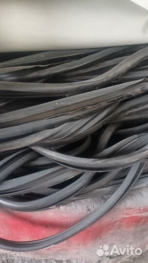 Уплотнитель стекла паз