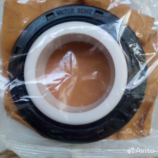 Сальник коленвала Peugeot 407