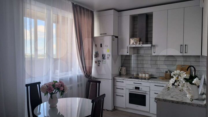 3-к. квартира, 64 м², 14/20 эт.