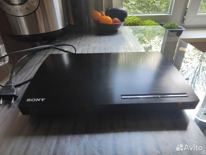 Blu-ray плеер Sony BDP-S185