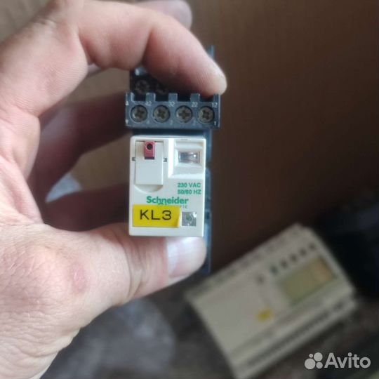 Реле без фиксации Schneider Electric