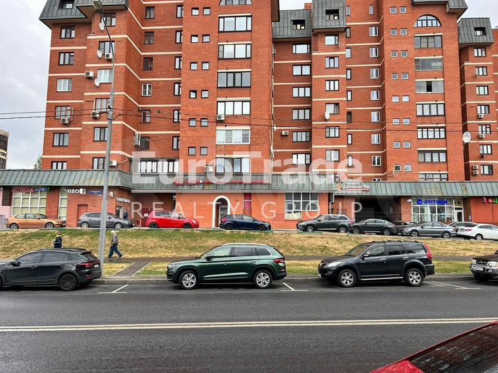 Сдам торговое помещение, 170 м²