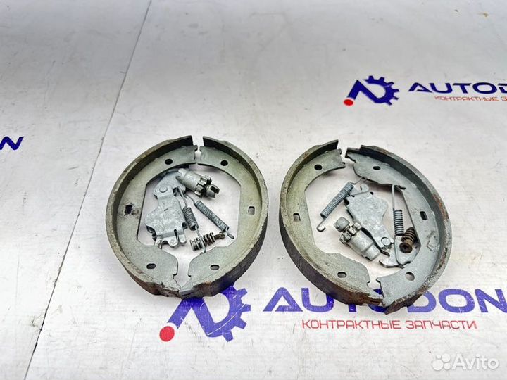 Колодки ручника Bmw X5 E53