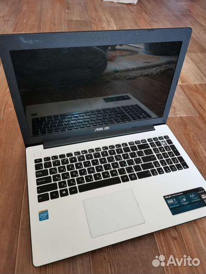 Ноутбук asus
