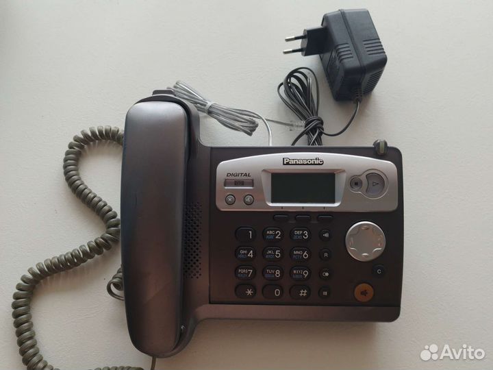 Телефон panasonic