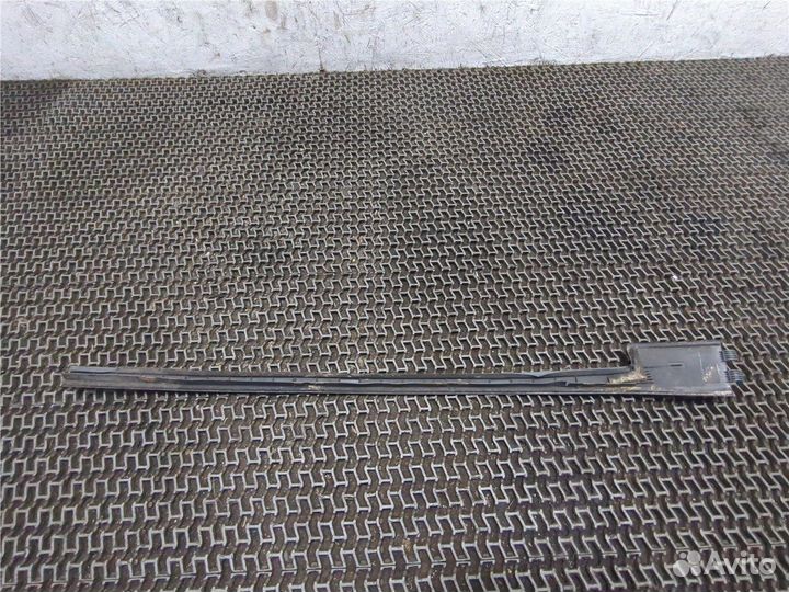 Молдинг стекла Jeep Compass, 2011