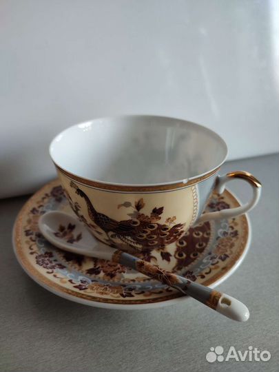 Чайная пара из очень тонкого фарфора