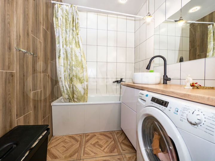 2-к. квартира, 55 м², 6/10 эт.