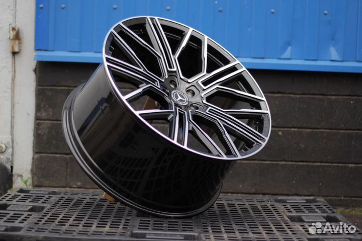 Кованые диски R23 на Mercedes GLS