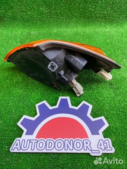 Габарит передний правый Nissan Ad vhny11 QG18DE