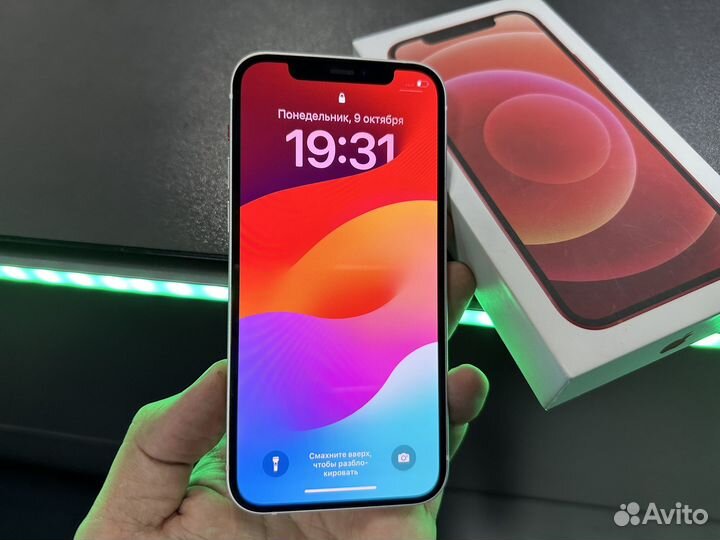 iPhone 12, 64 ГБ