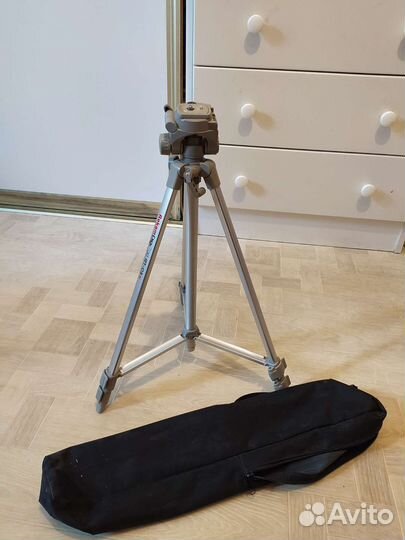 Штатив для фотоаппарата