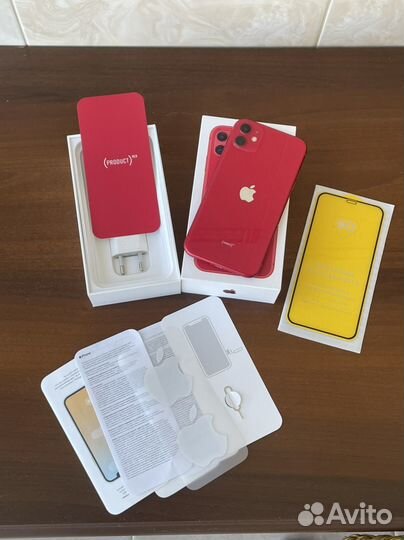 iPhone 11 (Red)