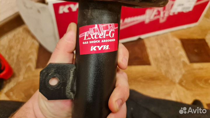 Передний Левый Амортизатор Citroen c4 Picasso