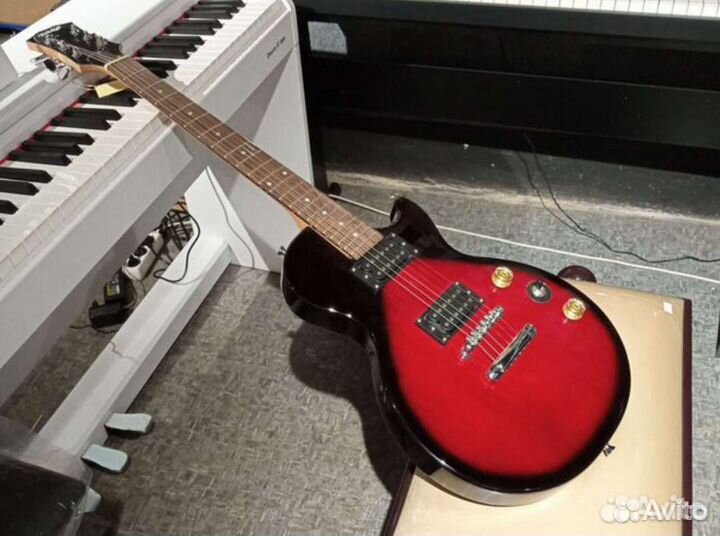 Электрогитары Homage Les Paul