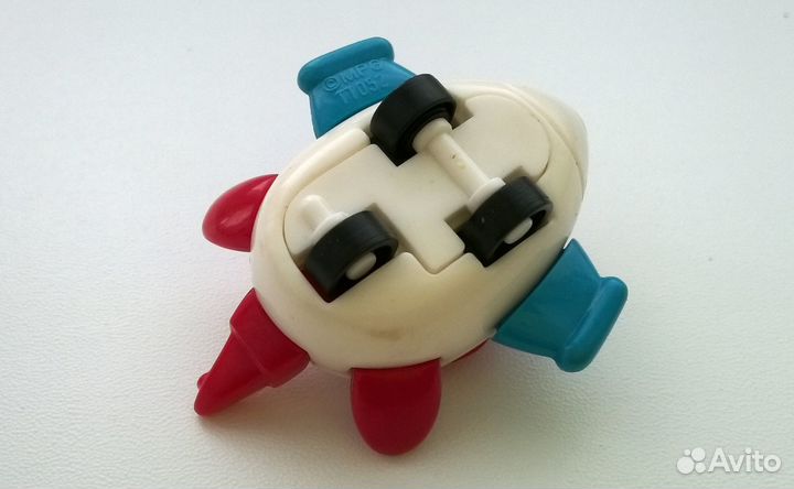 Игрушка из киндер-сюрприза