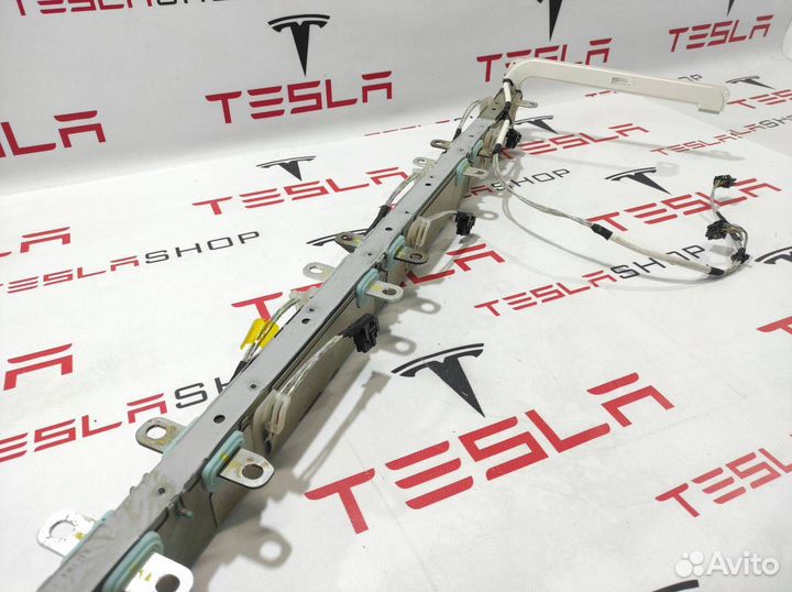 Распорка-усилитель (шина) основной батареи Tesla