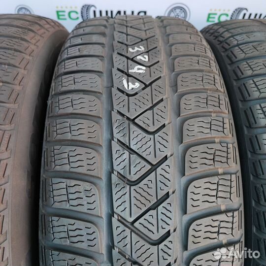 Pirelli Winter Sottozero 3 215/60 R16 96H
